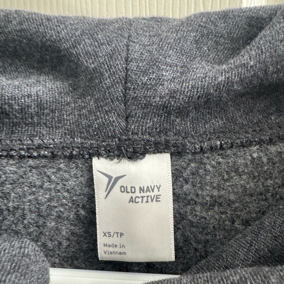 Old Navy Active Gray Women's Sweater - Picture 3 of 6